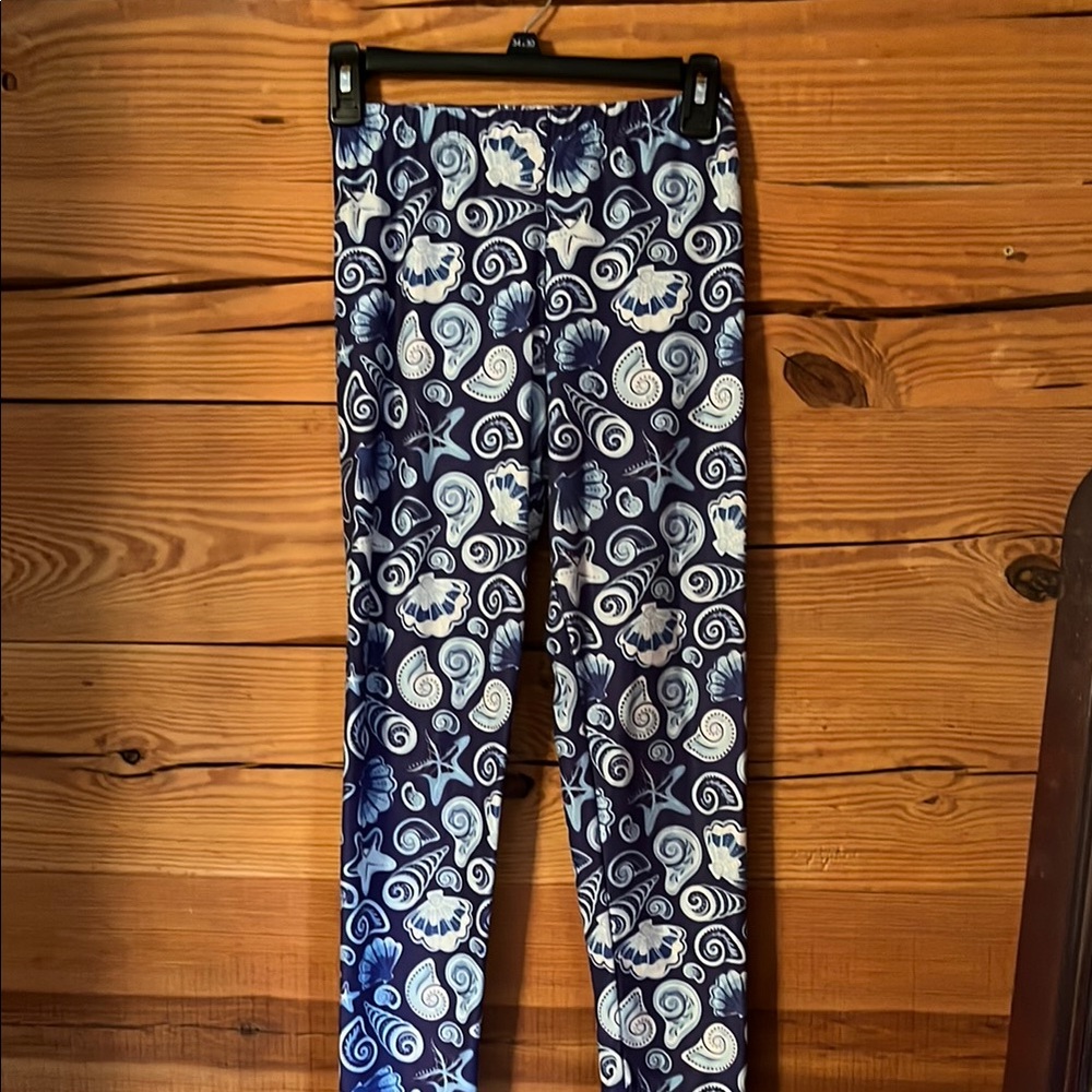 Blue and White Leggings with Beach Design